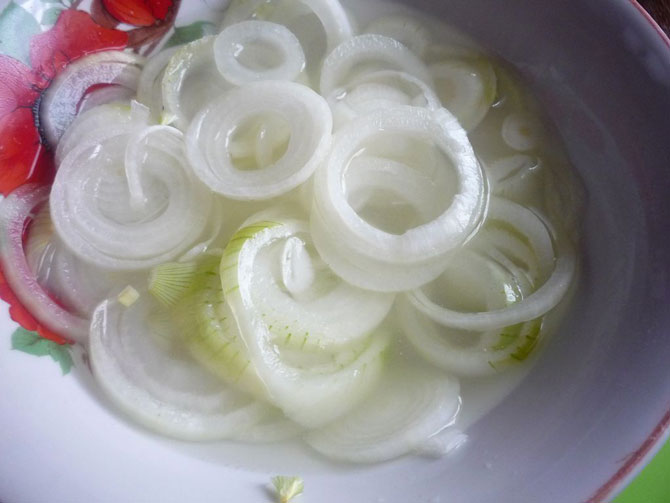 Маринованный лук в уксусной кислоте Лук маринованный в уксусе
