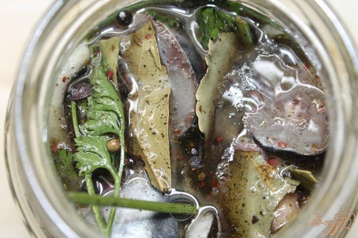 Для придания пряного вкуса посыпьте блюдо укропом