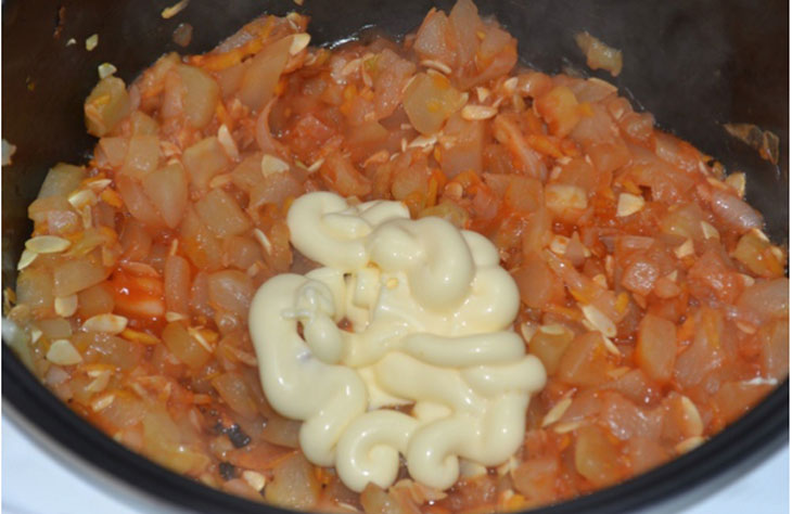 Кабачковая икра с майонезом