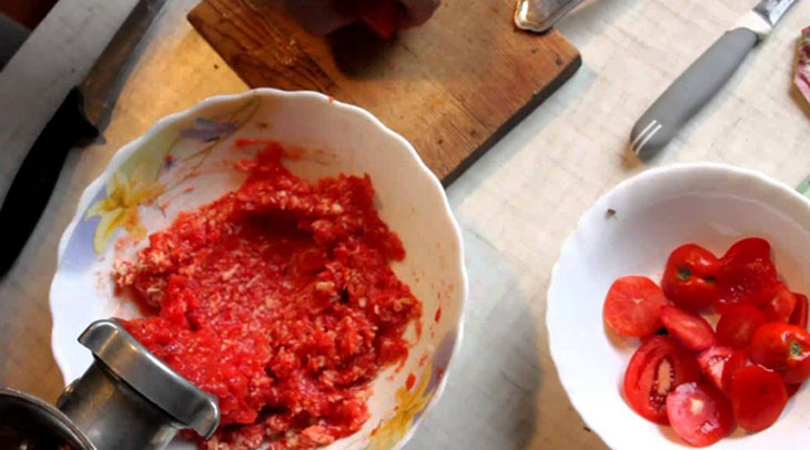Как готовить хрен с помидорами