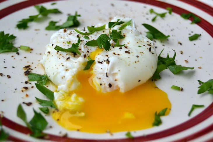 Как приготовить яйцо пашот без уксуса