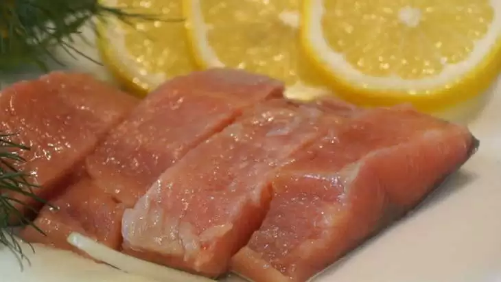 Очень нежным получается блюдо из рыбного филе с лимоном
